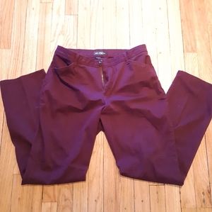 Lee straight leg midrise pants  burgundy 10 long